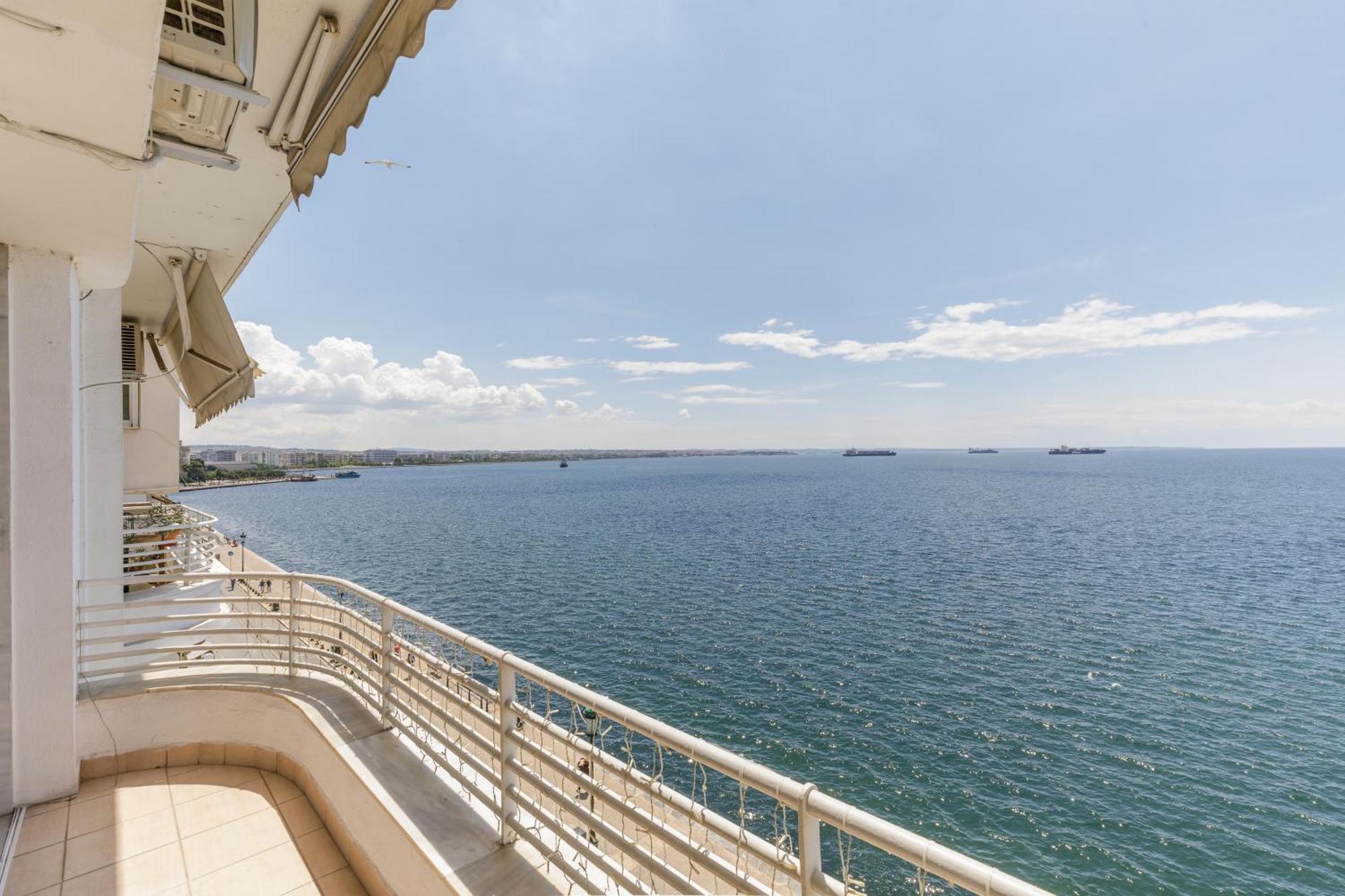 Infinity & Beyond Seafront Apts, Amazing View Apartment Salonic Exterior foto