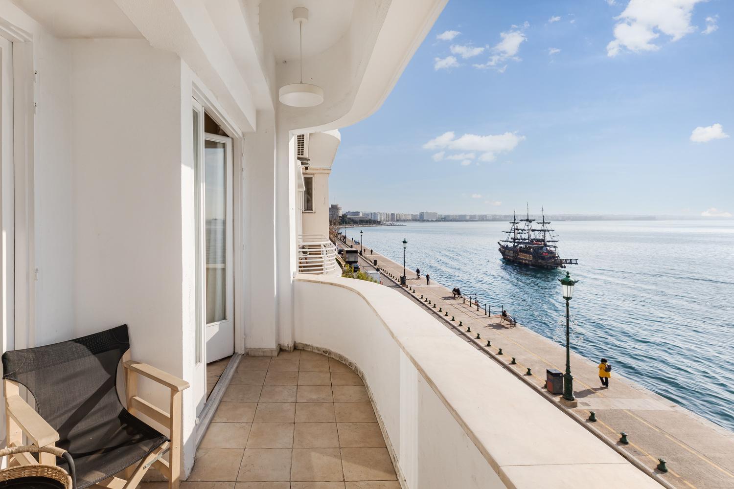 Infinity & Beyond Seafront Apts, Amazing View Apartment Salonic Exterior foto